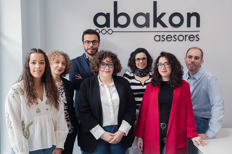 equipo profesional de Abakon Asesores
